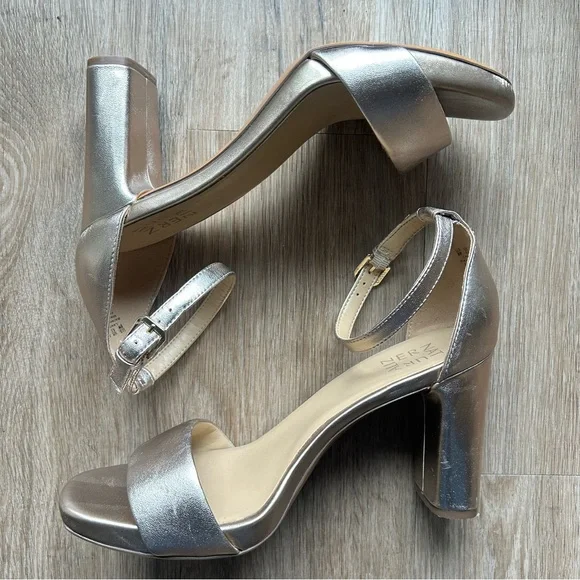 Naturalizer Women's Joy Ankle Strap Heeled Dress Sandal in Light Bronze- 9 WIDE - Picture 3 of 7